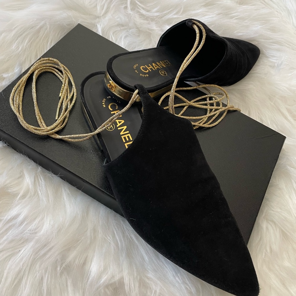 CHANEL Black Suede Lace Up Flats with logo on Heels Sz 38 WORN ONCE!